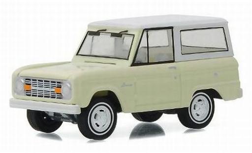 Miniature Ford Bronco 1/64 Greenlight beige/blanche 1966 50th Anniversaire Edition sans Vitrine Ford Bronco 1/64 Greenlight beige/blanche 1966 50th Anniversaire Edition sans Vitrine miniature