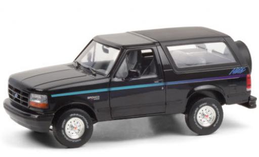 Miniature Ford Bronco 1/18 Greenlight Nite Edition noire/Dekor 1992 Ford Bronco 1/18 Greenlight Nite Edition noire/Dekor 1992 miniature