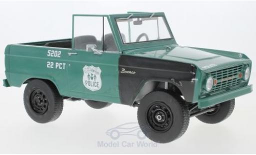 Miniature Ford Bronco 1/18 Greenlight Police Pursuit verte/blanche NYPD - New York Police Department 1967 Ford Bronco 1/18 Greenlight Police Pursuit verte/blanche NYPD - New York Police Department 1967 miniature