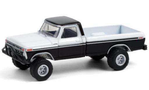Miniature Ford F-250 1/64 Greenlight Custom noire/blanche 1976 Ford F-250 1/64 Greenlight Custom noire/blanche 1976 miniature