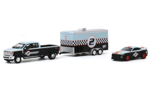 Miniature Ford F-350 1/64 Greenlight Lariat Gulf 2019 avec Remorque porte-voiture et Shelby GT350R No.2 Ford F-350 1/64 Greenlight Lariat Gulf 2019 avec Remorque porte-voiture et Shelby GT350R No.2 miniature