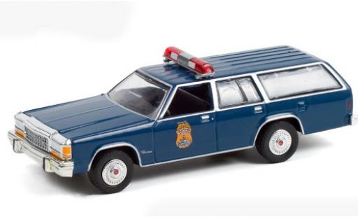 Miniature Ford LTD 1/64 Greenlight Crown Victoria Wagon bleue/Dekor Indianapolis Police Department 1984 Ford LTD 1/64 Greenlight Crown Victoria Wagon bleue/Dekor Indianapolis Police Department 1984 miniature
