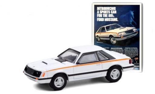 Miniature Ford Mustang 1/64 Greenlight 3-Door blanche/orange 1980 Ford Mustang 1/64 Greenlight 3-Door blanche/orange 1980 miniature