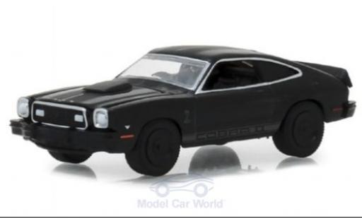 Miniature Ford Mustang 1/64 Greenlight II Cobra II noire 1976 Ford Mustang 1/64 Greenlight II Cobra II noire 1976 miniature