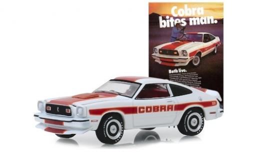 Miniature Ford Mustang 1/64 Greenlight II Cobra II blanche/rouge 1978 Ford Mustang 1/64 Greenlight II Cobra II blanche/rouge 1978 miniature