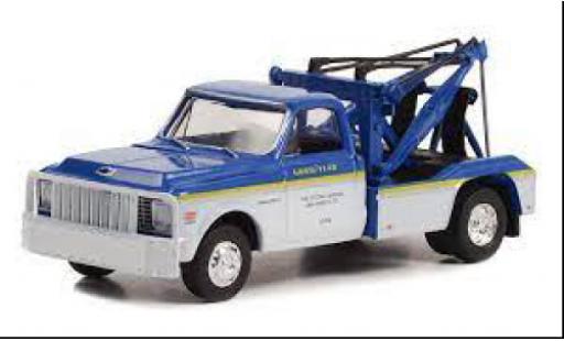 Miniature Chevrolet C-30 1/64 Greenlight Dually Wrecker Goodyear Tire Testing Division 1972 Chevrolet C-30 1/64 Greenlight Dually Wrecker Goodyear Tire Testing Division 1972 miniature