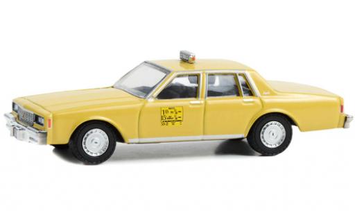 Miniature Chevrolet Impala 1/64 Greenlight Coming To America 1981 Chevrolet Impala 1/64 Greenlight Coming To America 1981 miniature