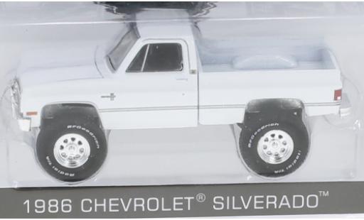 Miniature Chevrolet Silverado 1/64 Greenlight Squarebody blanche 1986 Chevrolet Silverado 1/64 Greenlight Squarebody blanche 1986 miniature