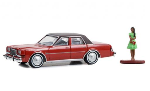 Dodge Diplomat 1/64 Greenlight rouge/brun 1983 miniature