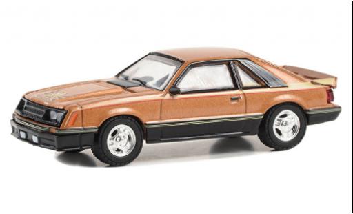 Miniature Ford Mustang 1/64 Greenlight Cobra metallise beige 1980 Ford Mustang 1/64 Greenlight Cobra metallise beige 1980 miniature