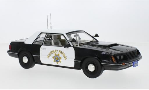 Miniature Ford Mustang 1/18 Greenlight SSP California autoroute Patrol 1982 Ford Mustang 1/18 Greenlight SSP California autoroute Patrol 1982 miniature