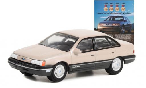 Miniature Ford Taurus 1/64 Greenlight beige 1989 Ford Taurus 1/64 Greenlight beige 1989 miniature