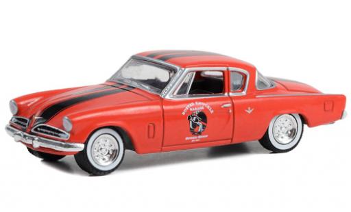 Miniature Studebaker Commander 1/64 Greenlight Starliner rouge 1954 Studebaker Commander 1/64 Greenlight Starliner rouge 1954 miniature