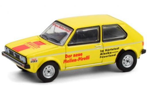 Miniature Volkswagen Golf 1/64 Greenlight I jaune/Dekor Pirelli 1974 Härtetest: Alaska - Feuerland Volkswagen Golf 1/64 Greenlight I jaune/Dekor Pirelli 1974 Härtetest: Alaska - Feuerland miniature