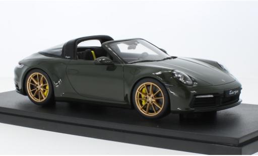 Miniature Porsche 992 Targa 1/18 GT Spirit 911  4S oliv 2020 Porsche 992 Targa 1/18 GT Spirit 911  4S oliv 2020 miniature