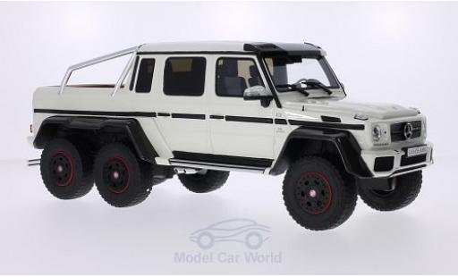 Miniature Mercedes Classe G 1/18 GT Spirit G63 AMG 6x6 metallise blanche 2014 Mercedes Classe G 1/18 GT Spirit G63 AMG 6x6 metallise blanche 2014 miniature