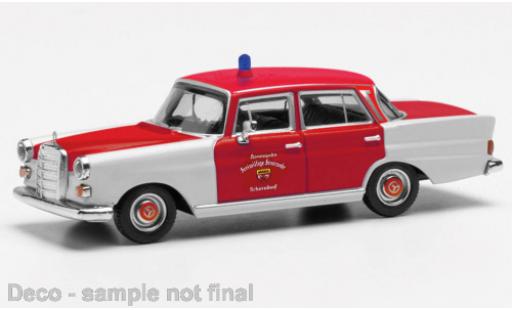 Miniature Mercedes 200 1/87 Herpa (W110) pompiers Schorndorf Mercedes 200 1/87 Herpa (W110) pompiers Schorndorf miniature