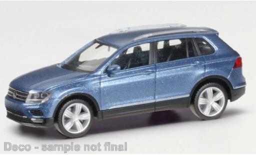 Miniature Volkswagen Tiguan 1/87 Herpa metallise bleu clair Volkswagen Tiguan 1/87 Herpa metallise bleu clair miniature