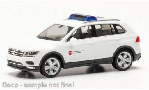 Miniature Volkswagen Tiguan 1/87 Herpa prougeection civile Basse-Saxe Volkswagen Tiguan 1/87 Herpa prougeection civile Basse-Saxe miniature