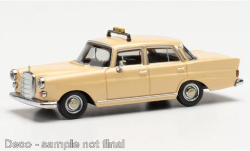 Miniature Mercedes 200 1/87 Herpa (W110) Taxi (D) Mercedes 200 1/87 Herpa (W110) Taxi (D) miniature