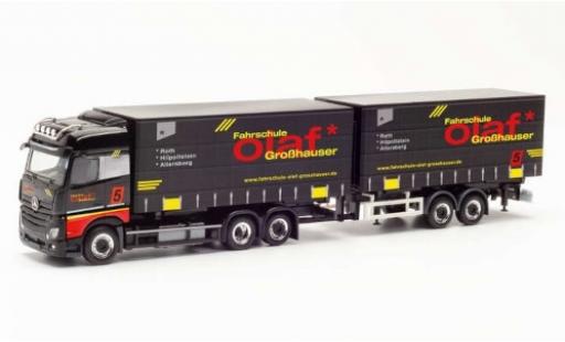 Miniature Mercedes Actros 1/87 Herpa BigSpace rouge Fahrschule Olaf Großhauser Tandem-bache de camion-camion avec remorque Mercedes Actros 1/87 Herpa BigSpace rouge Fahrschule Olaf Großhauser Tandem-bache de camion-camion avec remorque miniature