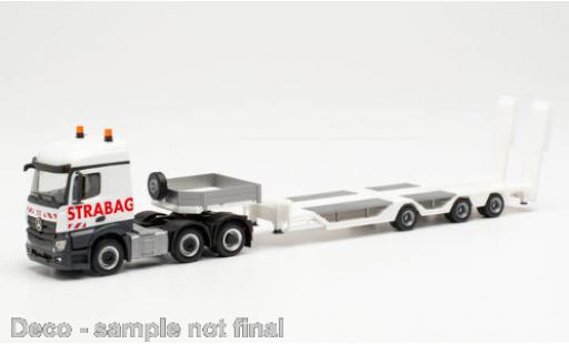 Miniature Mercedes Actros 1/87 Herpa Streamspace 2.5 STRABAG Goldhofer Allrounder-Sattelzug Mercedes Actros 1/87 Herpa Streamspace 2.5 STRABAG Goldhofer Allrounder-Sattelzug miniature