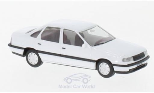 Miniature Opel Vectra 1/87 Herpa A blanche H-Edition mit Kennzeichenbedruckung Opel Vectra 1/87 Herpa A blanche H-Edition mit Kennzeichenbedruckung miniature
