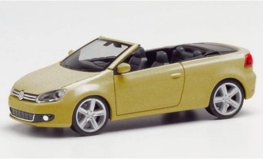Miniature Volkswagen Golf 1/87 Herpa Carbriolet metallise beige Volkswagen Golf 1/87 Herpa Carbriolet metallise beige miniature