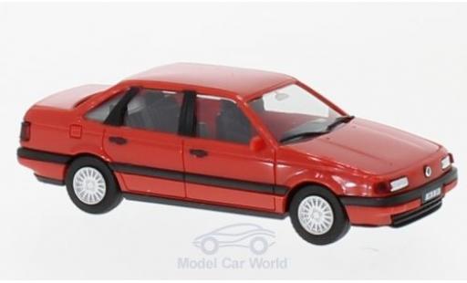 Miniature Volkswagen Passat 1/87 Herpa rouge H-Edition mit Kennzeichenbedruckung Volkswagen Passat 1/87 Herpa rouge H-Edition mit Kennzeichenbedruckung miniature