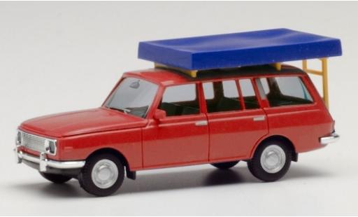 Miniature Wartburg 353 1/87 Herpa Tourist rouge 1966 avec Tente sur toit dans le état de conduite Wartburg 353 1/87 Herpa Tourist rouge 1966 avec Tente sur toit dans le état de conduite miniature