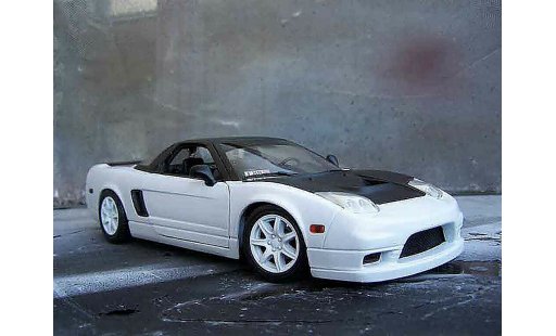 Honda NSX Base 1/18 Motormax type r blanche miniature