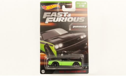 Miniature Dodge Challenger 1/64 Hot Wheels R/T la chaux/noire rapide & Furious Dodge Challenger 1/64 Hot Wheels R/T la chaux/noire rapide & Furious miniature