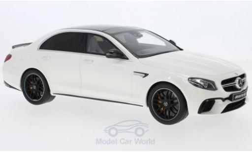 Miniature Mercedes Classe E 1/18 GT Spirit AMG E63 S blanche 2018 Mercedes Classe E 1/18 GT Spirit AMG E63 S blanche 2018 miniature