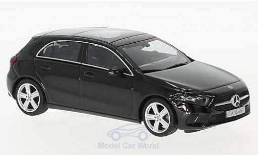 Miniature Mercedes Classe A 1/43 Herpa (W177) metallise noire Mercedes Classe A 1/43 Herpa (W177) metallise noire miniature