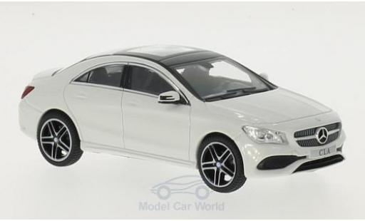Mercedes CLA 1/43 iScale (C117) blanche miniature