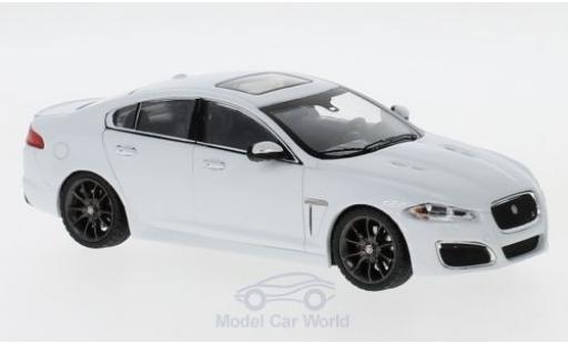 Miniature Jaguar XF R 1/43 IXO R blanche Jaguar XF R 1/43 IXO R blanche miniature