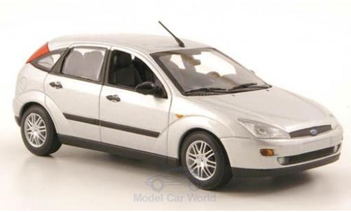 Miniature Ford Focus 1/43 Minichamps MkI grise 1998 Ford Focus 1/43 Minichamps MkI grise 1998 miniature