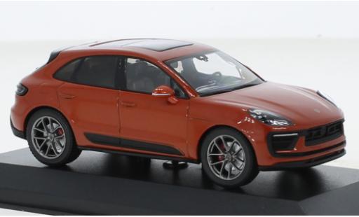 Miniature Porsche Macan S 1/43 Minichamps III metallise orange 2022 Porsche Macan S 1/43 Minichamps III metallise orange 2022 miniature