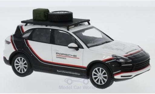 Miniature Porsche Cayenne S 1/43 Minichamps blanche/noire 2018 World Expedition Porsche Cayenne S 1/43 Minichamps blanche/noire 2018 World Expedition miniature