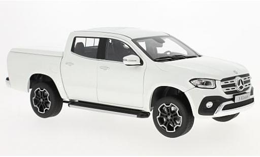 Miniature Mercedes CLA 1/18 Norev I-Norev X-classe (W470) metallise blanche 2017 Mercedes CLA 1/18 Norev I-Norev X-classe (W470) metallise blanche 2017 miniature