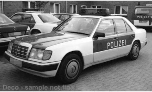 Mercedes 230 1/18 I Norev E (W124) Polizei (D) 1:18 miniature