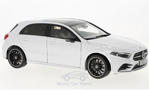 Miniature Mercedes Classe A 1/18 Norev (W177) metallise blanche 2018 Mercedes Classe A 1/18 Norev (W177) metallise blanche 2018 miniature