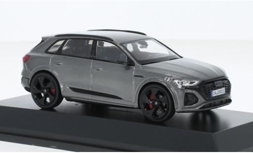 Audi Q8 1/43 I Spark e-tron metallise grise 2023 miniature