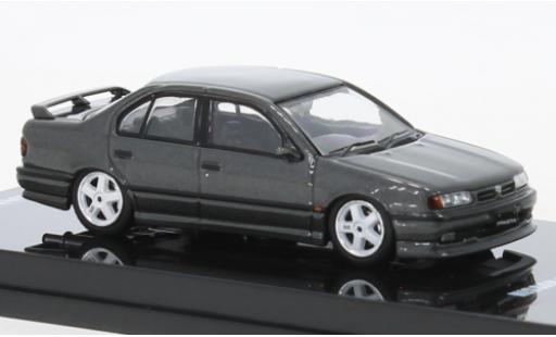 Nissan Primera 1/64 INNO64 (P10) metallise grise RHD miniature