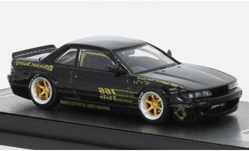 Nissan Silvia 1/64 INNO64 (S13) Pandem V1 noire/Dekor RHD miniature