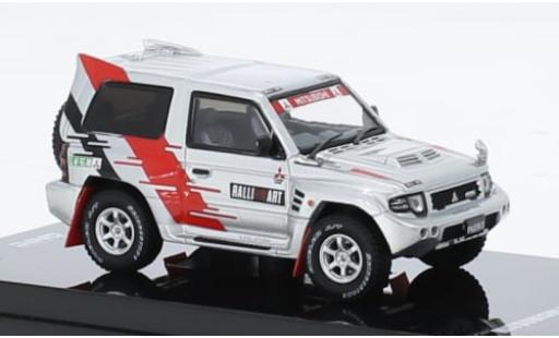 Mitsubishi Pajero 1/64 INNO64 Evolution Ralliart grise/Dekor RHD 1:64 miniature