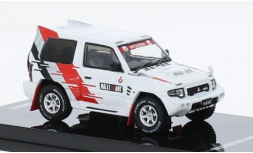 Miniature Mitsubishi Pajero 1/64 INNO64 Evolution Ralliart blanche/Dekor RHD 1:64 Mitsubishi Pajero 1/64 INNO64 Evolution Ralliart blanche/Dekor RHD 1:64 miniature