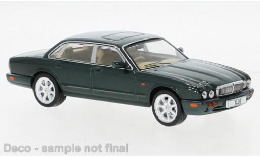 Miniature Jaguar XJ 1/43 IXO 8 (X 308) vert 1998 Jaguar XJ 1/43 IXO 8 (X 308) vert 1998 miniature