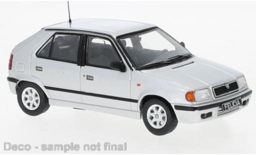 Miniature Skoda Felicia 1/43 IXO grise 1994 Skoda Felicia 1/43 IXO grise 1994 miniature
