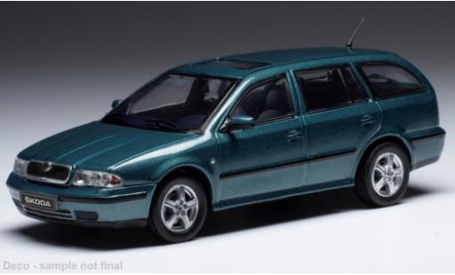 Miniature Skoda Octavia 1/43 IXO 1 (1U) metallise vert 1998 Skoda Octavia 1/43 IXO 1 (1U) metallise vert 1998 miniature